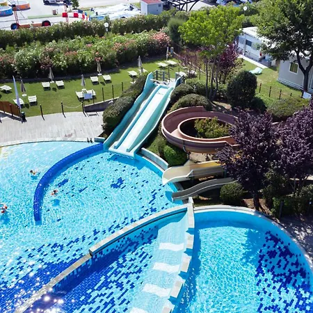 Club Del Sole Spina Family Collection 4*