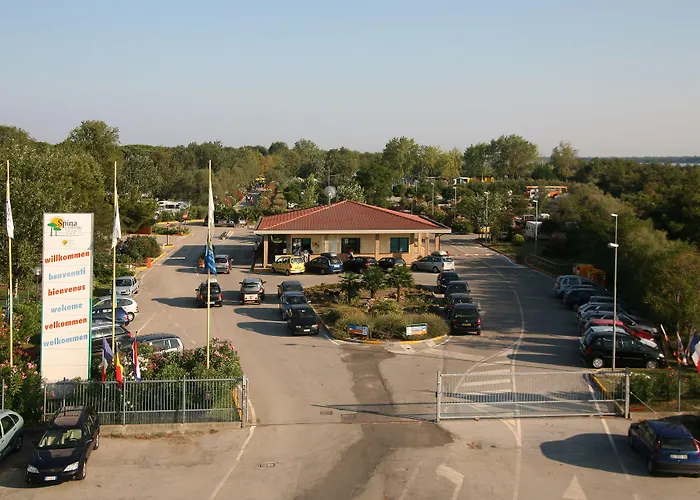 Club Del Sole Spina Family Collection